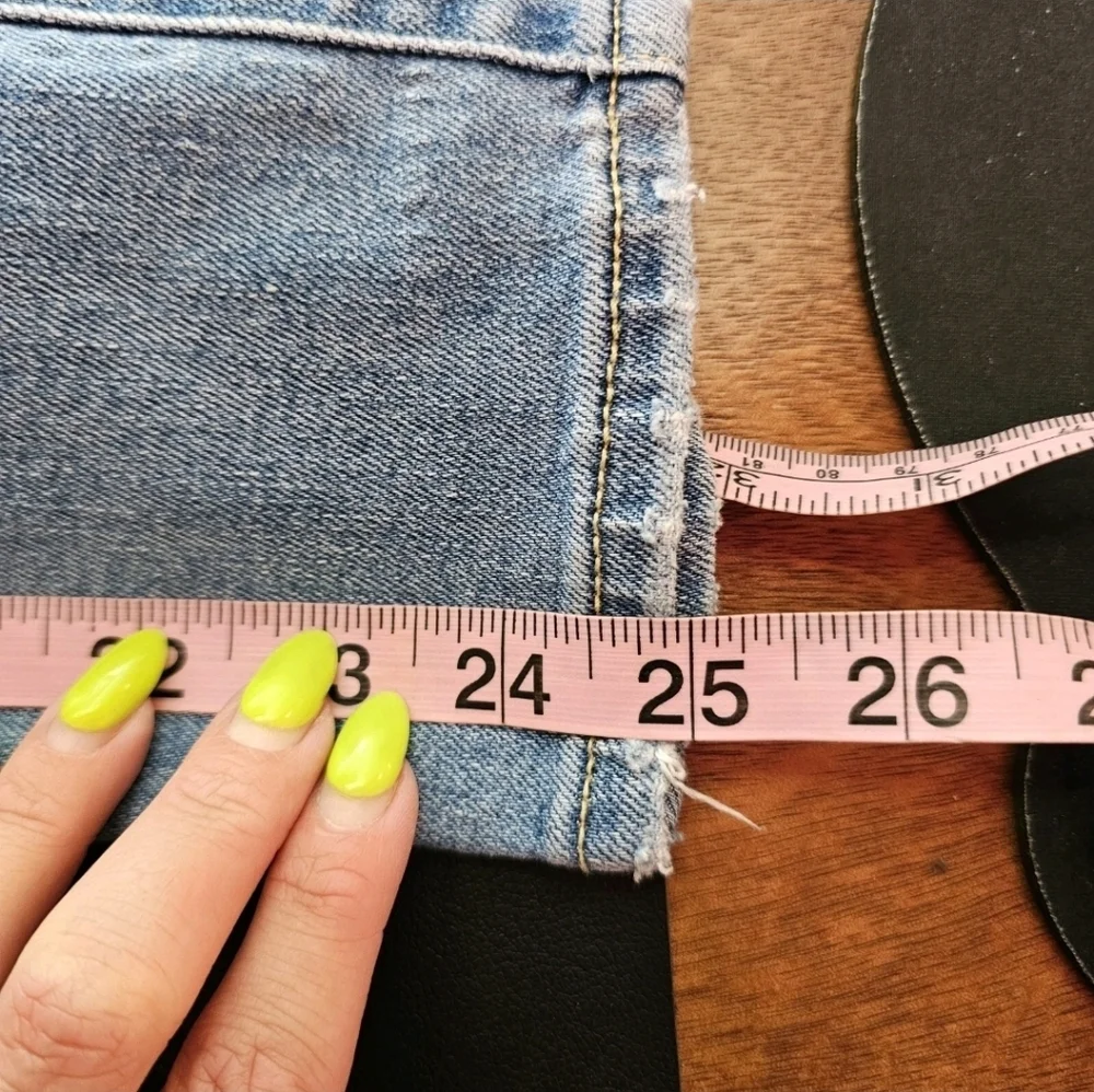 Abercrombie & Fitch • Curve‎ Love High Rise Ankle Jean
